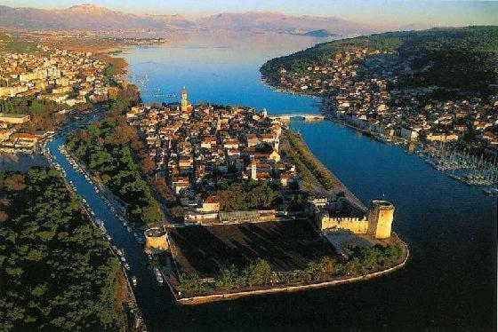 Apartment Pepica Trogir Chambre photo